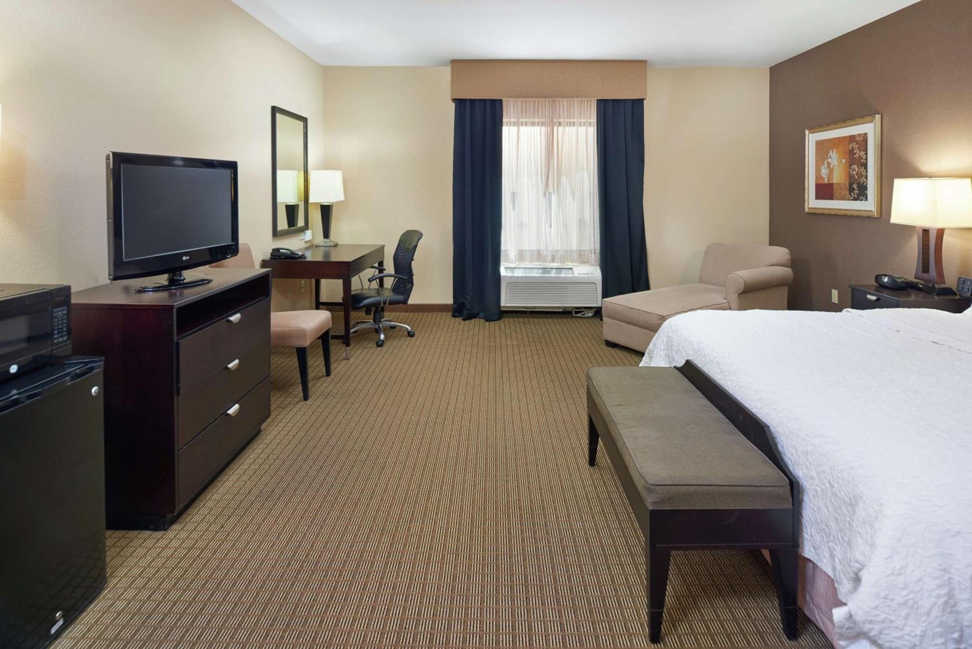 Hampton Inn & Suites Decatur Bagian luar foto