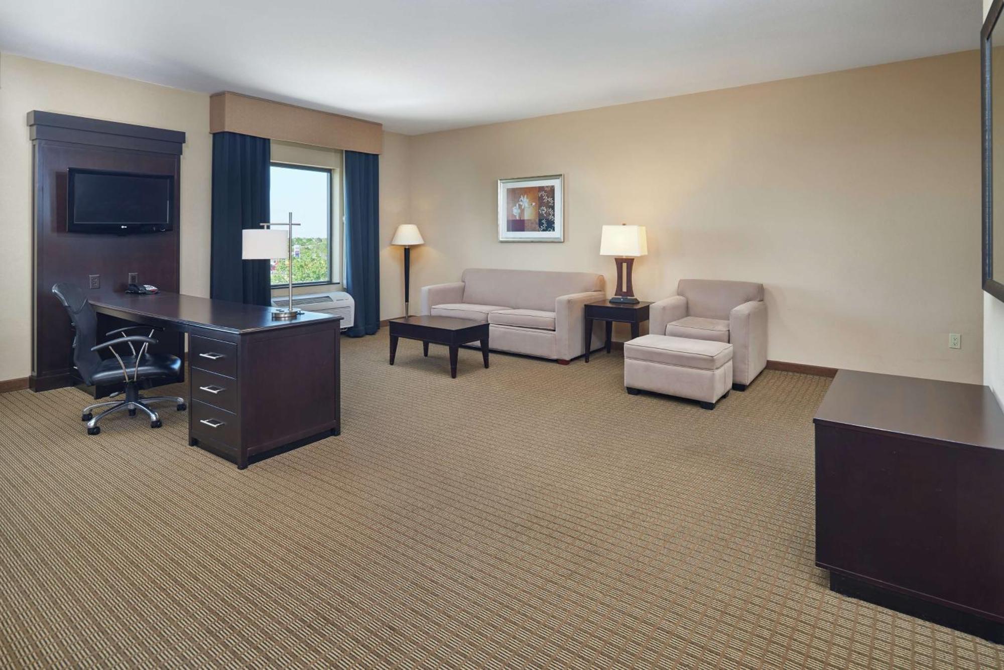 Hampton Inn & Suites Decatur Bagian luar foto