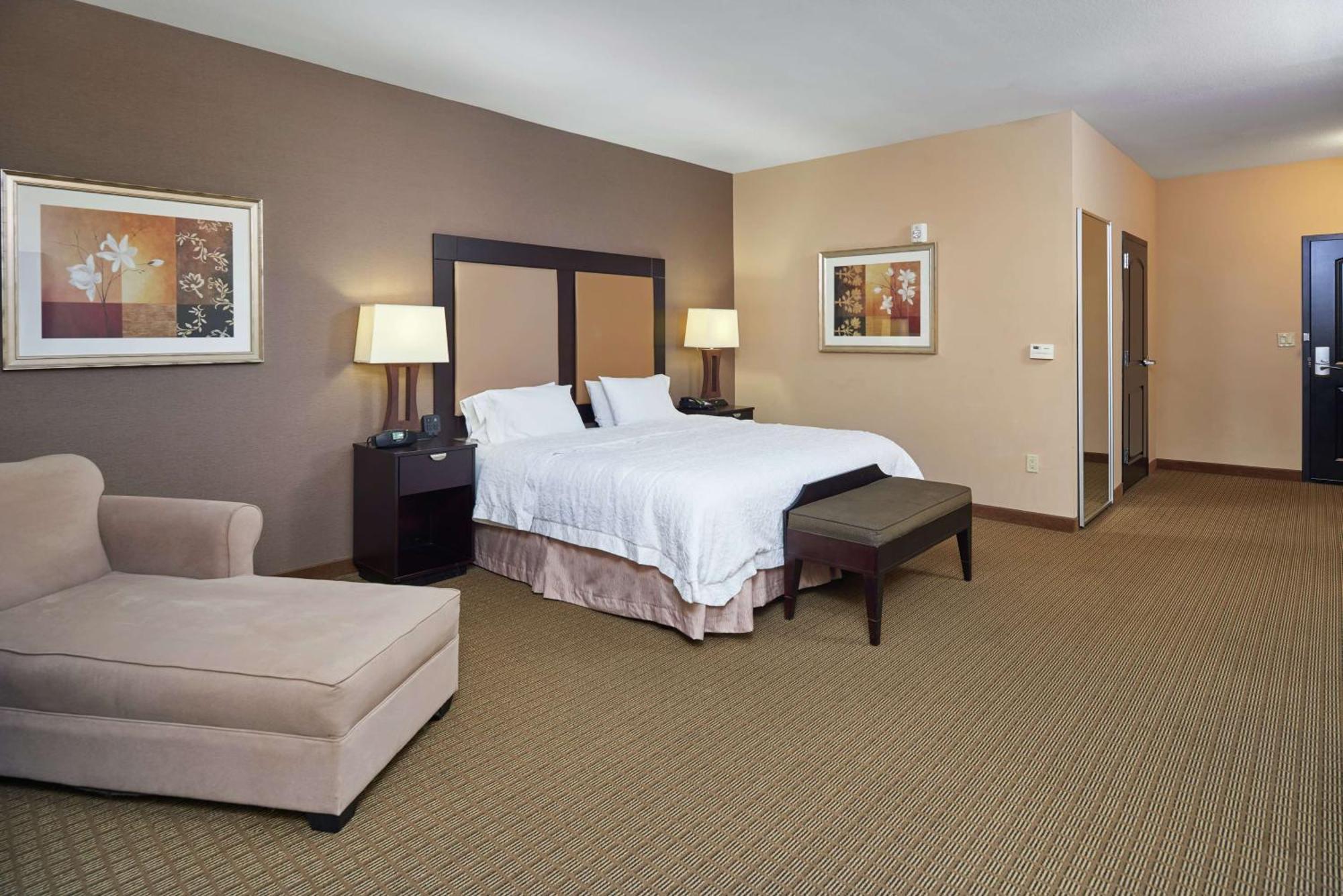 Hampton Inn & Suites Decatur Bagian luar foto
