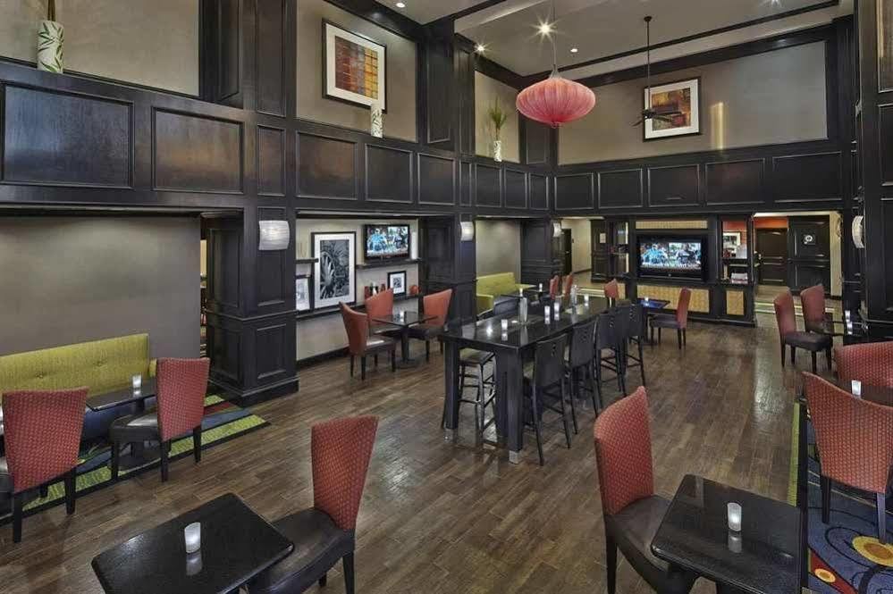 Hampton Inn & Suites Decatur Bagian luar foto